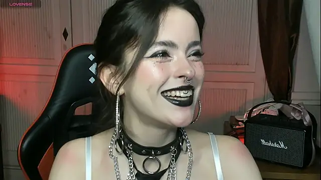 Lana  Soft online show from December 2025 06:37:02 PM