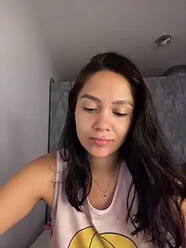 carolsapequinha online show from February 2026 11:42:02 AM