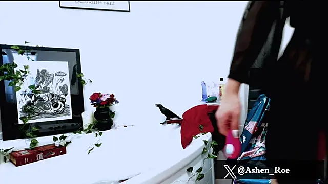 AshenRoe online show from March 2026 06:12:01 PM