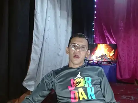 FANTASYBOYS11 online show from November 2025 02:21:01 AM