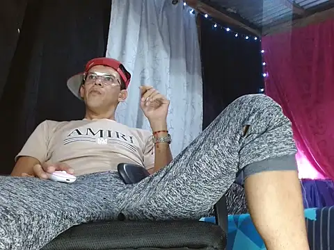 FANTASYBOYS11 online show from November 2025 11:50:01 PM