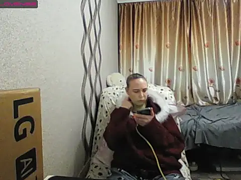 Snapshot of JenniDeep chatting on November 2025 01:35:02 PM JenniDeep online show from November 2025 01:35:02 PM