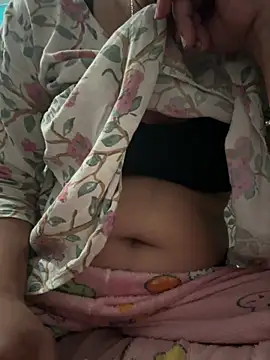 isha sharma2002 online show from February 2026 04:05:02 PM