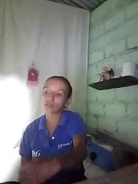 Snapshot of SindyHans chatting on November 2025 01:04:02 AM SindyHans online show from November 2025 01:04:02 AM