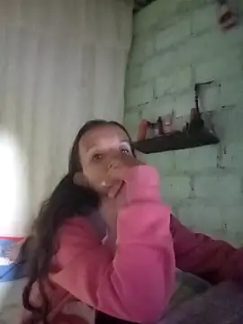 Snapshot of SindyHans chatting on November 2025 11:42:02 PM SindyHans online show from November 2025 11:42:02 PM