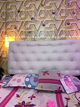 MelanyyJhonson15 online show from April 2026 02:18:01 AM