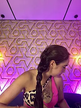 MelanyyJhonson15 online show from July 2026 08:55:01 PM