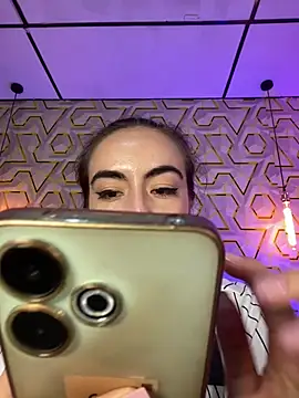 MelanyyJhonson15 online show from July 2026 09:12:01 PM