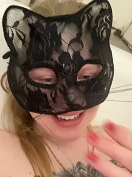 secretcouple 00 online show from April 2026 07:10:01 PM