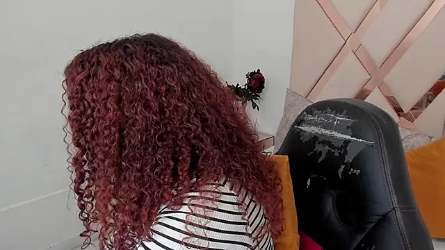 avrilwaynee online show from March 2026 12:12:01 PM