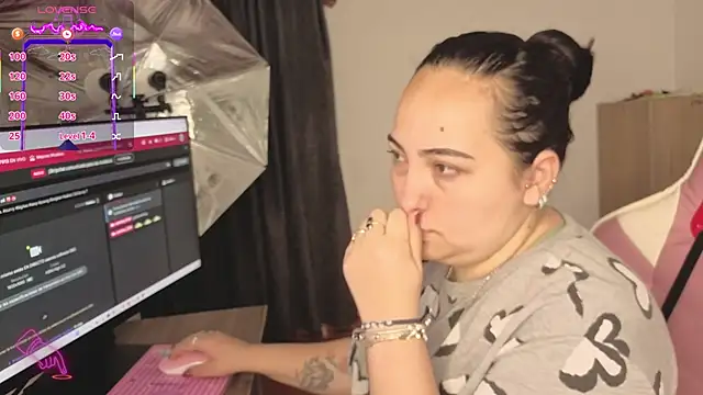 Jasmine 1526 online show from November 2025 12:53:02 PM