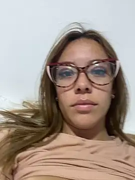 Abbiejohnson online show from March 2026 12:06:01 AM