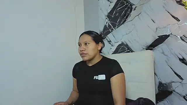 Snapshot of Hanna_Goldenst chatting on November 2025 07:36:03 PM Hanna Goldenst online show from November 2025 07:36:03 PM