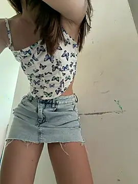Snapshot of ginny_ross chatting on June 2026 02:59:02 PM ginny ross online show from June 2026 02:59:02 PM