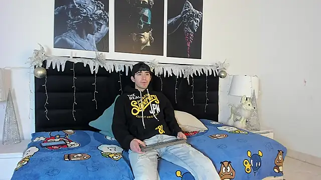 Snapshot of BryanTowers chatting on November 2025 02:01:01 AM BryanTowers online show from November 2025 02:01:01 AM