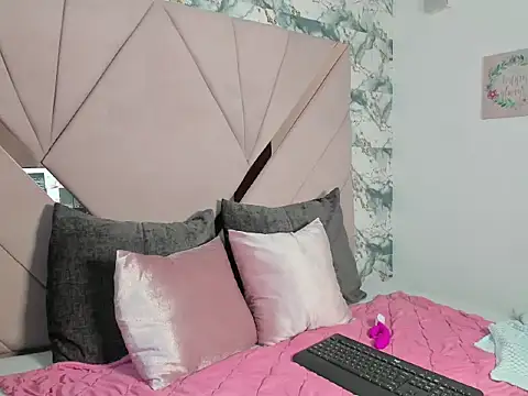 Snapshot of anna_jules chatting on December 2025 11:39:02 AM anna jules online show from December 2025 11:39:02 AM