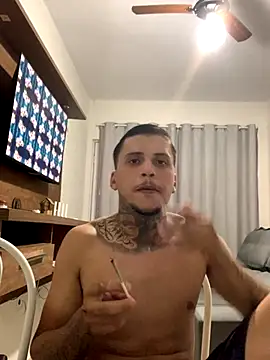 Snapshot of Ryanzl017 chatting on November 2025 09:52:02 PM Ryanzl017 online show from November 2025 09:52:02 PM