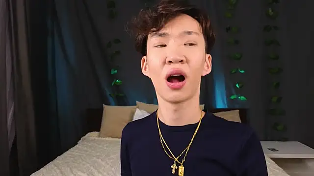 Snapshot of islendtakumi chatting on November 2025 12:53:01 PM islendtakumi online show from November 2025 12:53:01 PM