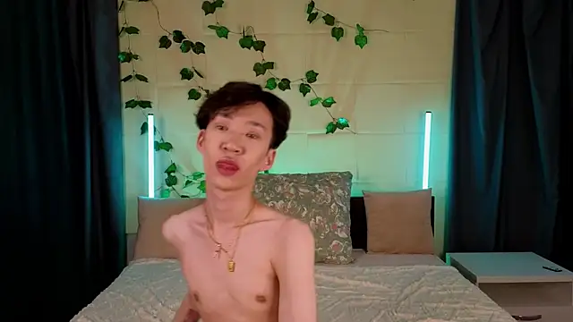 Snapshot of islendtakumi chatting on November 2025 03:19:02 AM islendtakumi online show from November 2025 03:19:02 AM