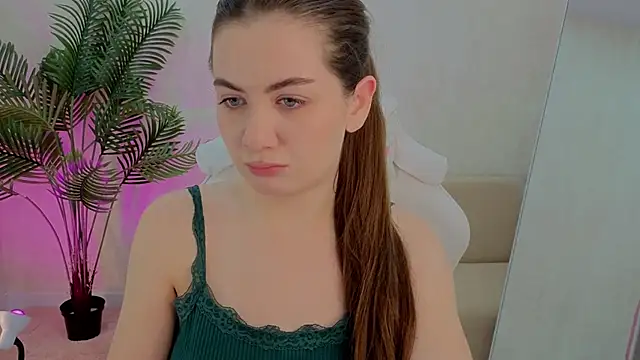 Snapshot of Lilia_Crown chatting on November 2025 03:34:01 PM Lilia Crown online show from November 2025 03:34:01 PM