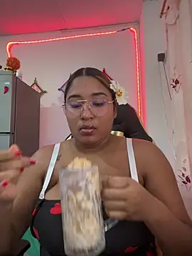 Snapshot of morena-2025 chatting on July 2026 11:00:01 PM morena-2025 online show from July 2026 11:00:01 PM