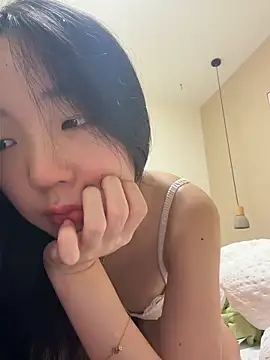 Snapshot of TinyBabe chatting on June 2026 03:47:01 PM TinyBabe online show from June 2026 03:47:01 PM