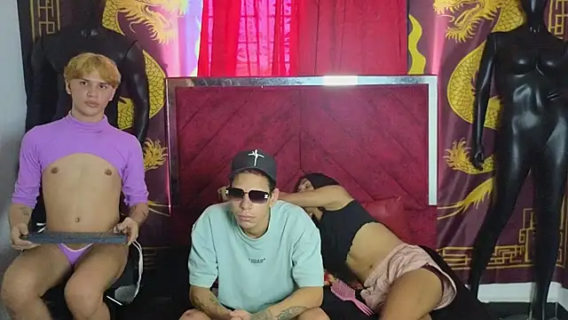 BDSM Group online show from November 2025 04:08:02 PM