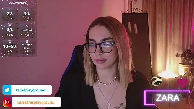 Snapshot of ZarasPlayground chatting on May 2026 08:06:01 PM ZarasPlayground online show from May 2026 08:06:01 PM
