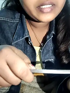 Snapshot of TINA9900 chatting on November 2025 03:58:01 PM TINA9900 online show from November 2025 03:58:01 PM