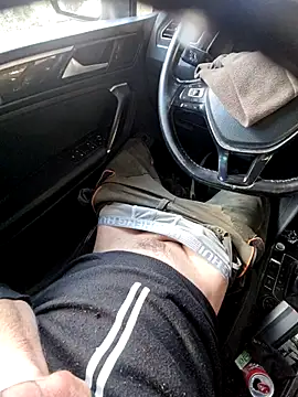 Snapshot of -The-Last- chatting on November 2025 01:03:01 PM -The-Last- online show from November 2025 01:03:01 PM