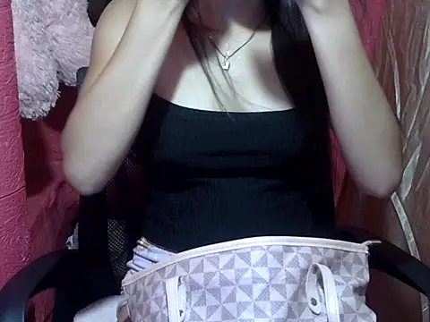 Snapshot of Exotic_Pinay18 chatting on July 2026 09:01:02 AM Exotic Pinay18 online show from July 2026 09:01:02 AM