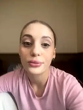 Snapshot of EmersonBennett chatting on November 2025 08:58:02 AM EmersonBennett online show from November 2025 08:58:02 AM