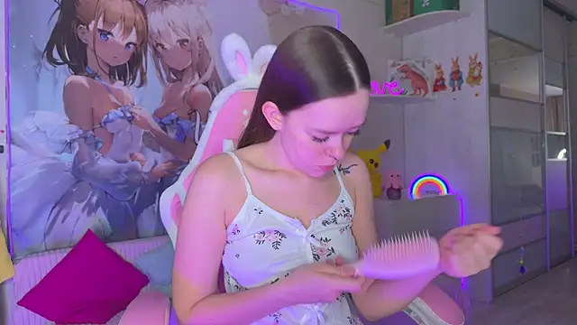 Snapshot of CheekySashaCharm chatting on June 2026 08:26:02 AM CheekySashaCharm online show from June 2026 08:26:02 AM