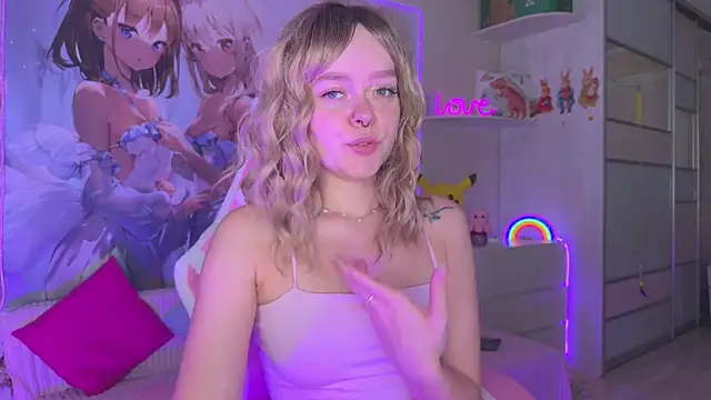 CheekySashaCharm online show from July 2026 12:47:02 PM