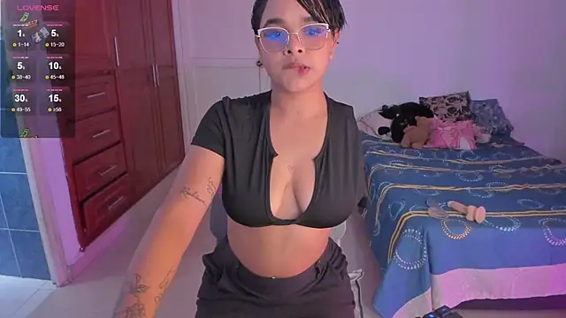 Tatiana-Jaaramillo online show from April 2026 05:39:02 PM