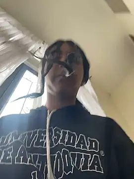 Snapshot of Hopemoretti chatting on November 2025 07:07:02 PM Hopemoretti online show from November 2025 07:07:02 PM