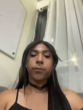 Snapshot of Hopemoretti chatting on November 2025 03:52:01 AM Hopemoretti online show from November 2025 03:52:01 AM