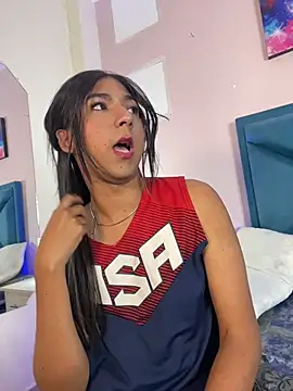 Snapshot of Hopemoretti chatting on November 2025 06:05:02 AM Hopemoretti online show from November 2025 06:05:02 AM