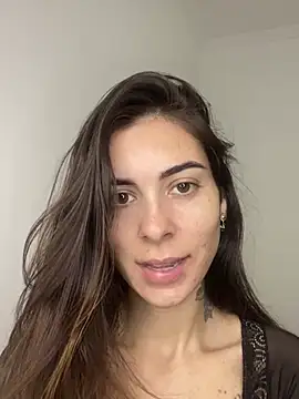 Snapshot of fer-nanda chatting on May 2026 11:21:01 PM fer-nanda online show from May 2026 11:21:01 PM