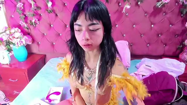  Ivy Luna online show from March 2026 04:11:02 PM