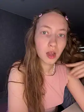 Holy Poly online show from February 2026 07:46:02 AM