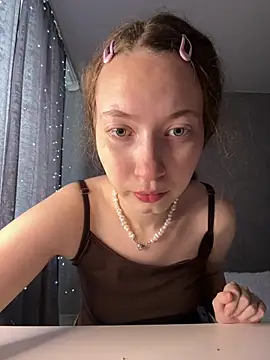 Holy Poly online show from February 2026 05:49:01 AM