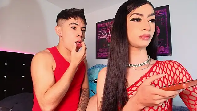 Snapshot of The_Sexy_Couple chatting on November 2025 04:00:02 AM The Sexy Couple online show from November 2025 04:00:02 AM