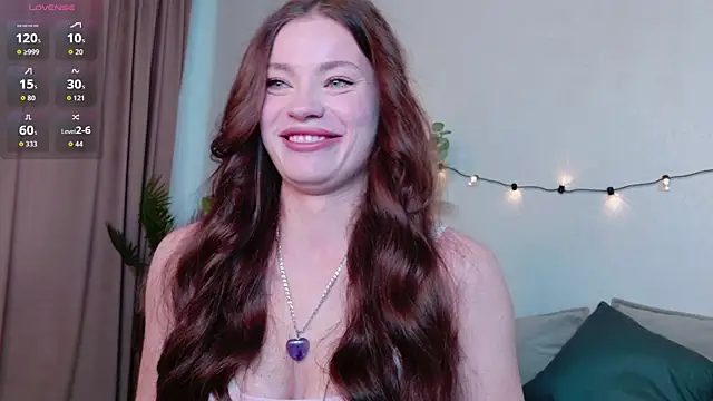 Snapshot of Taylla_Nouell chatting on November 2025 07:52:02 AM Taylla Nouell online show from November 2025 07:52:02 AM