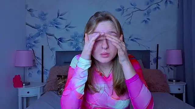 Snapshot of Sweetie_kitty1 chatting on November 2025 01:50:01 PM Sweetie kitty1 online show from November 2025 01:50:01 PM