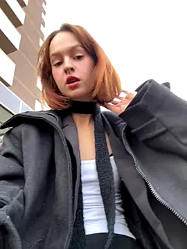 Snapshot of hani_obsessed chatting on November 2025 09:42:01 AM hani obsessed online show from November 2025 09:42:01 AM