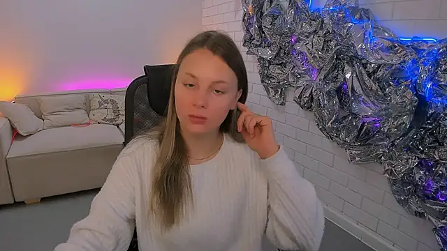 SandraLindsey online show from November 2025 06:25:02 AM