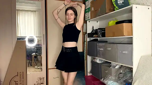 Snapshot of MiriamDongo chatting on November 2025 11:42:01 AM MiriamDongo online show from November 2025 11:42:01 AM