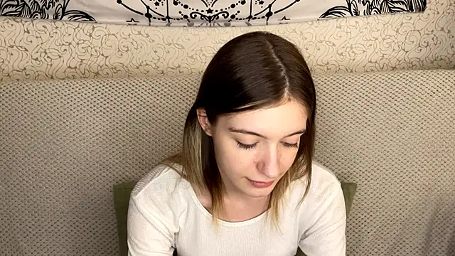 Snapshot of MiriamDongo chatting on November 2025 12:07:01 PM MiriamDongo online show from November 2025 12:07:01 PM