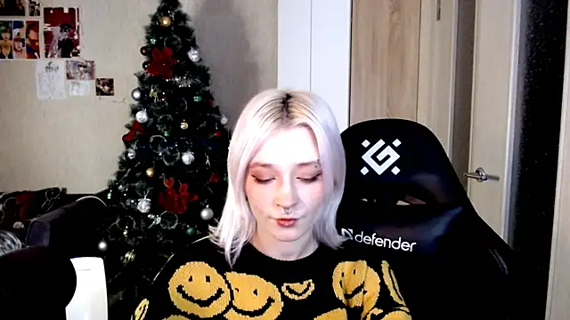 SophiaLur online show from December 2025 02:21:01 PM